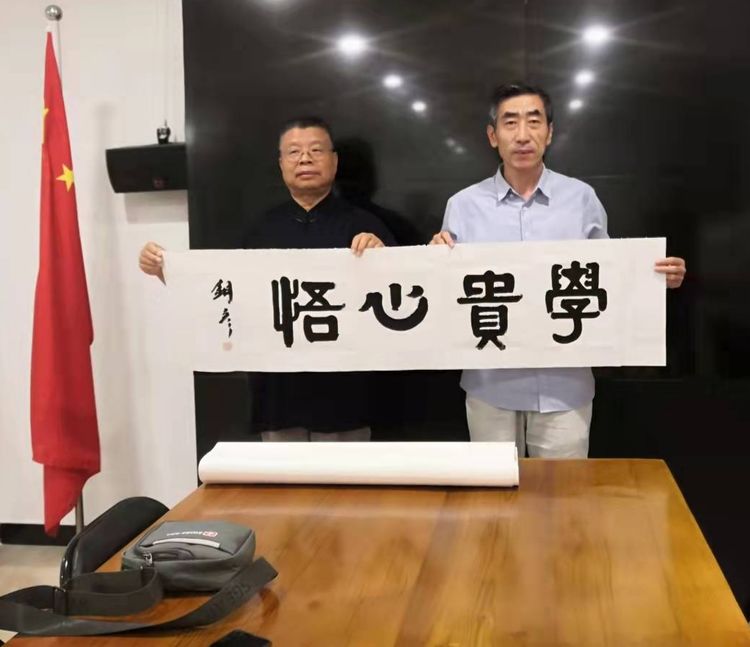 岳骁昆.jpg